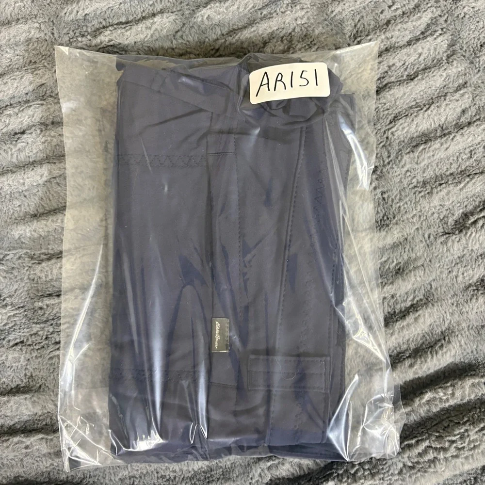 Eddie Bauer Womens 14 Navy Blue Hiking Shorts Nylon Spandex Stretch Outdoor